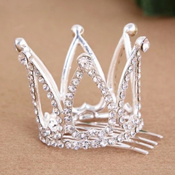 Tiara - Picture 3 of 3